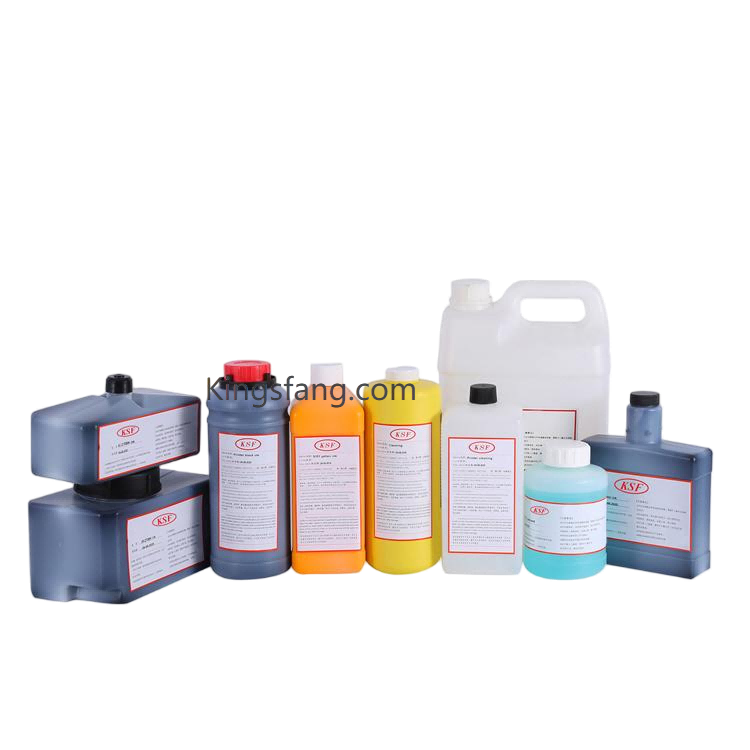 What happens if the wrong solvent is used in a CIJ printer?